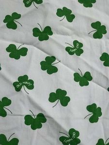 Clover Print Capri Pants