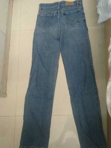 Vintage High-Waisted Jeans
