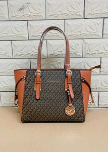 Michael Kors   Voyager Tote Bag RESTOCK ON DEMAND