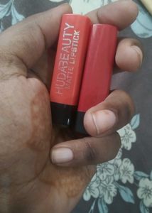 Huda Beauty Matte Lipstick