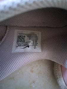 Authentic Nike Court Royale