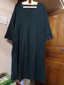 DEEP NECK DRESS