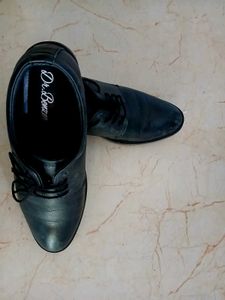 Formal Shoe 40/6Uk
