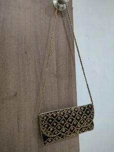 Embroidery Clutch 👜