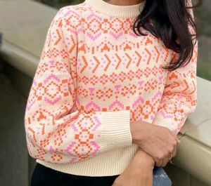 H &amp; M -White Sweater with Playful Pink and Orange