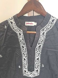 Fabindia Chikankari Kurta