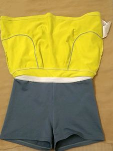 Green Colour Mini Skirt for kids. For Tenis
