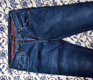 Cantabil Jeans