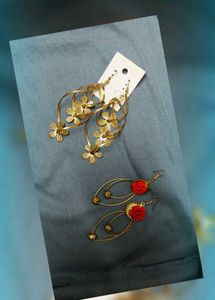 Pack Of Eye Catching 2 Golden Hanging Earings