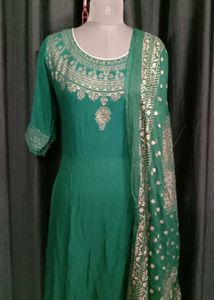 Emerald Green Printed Kurti With Dupatta 💚