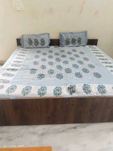 Paisley Print Cotton Double Bed Blue Bedsheet