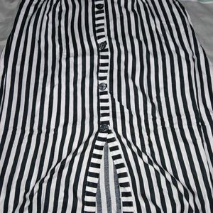 BLACK &amp; WHITE STRIPED BUTTON-DOWN DRESS