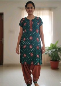 Bandhani Green Suit