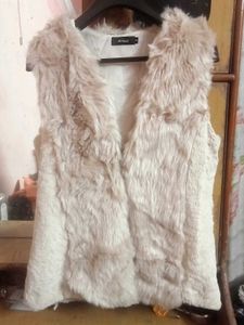 Faux Fur Vest - Cozy &amp; Stylish