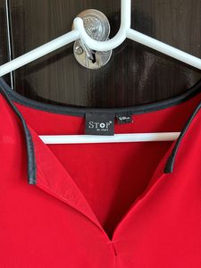Shoppers Stop Red Top