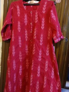 Reddish Pink Button-Down Kurti