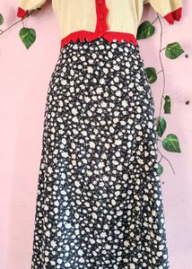 Chic Black &amp; White Floral Skirt
