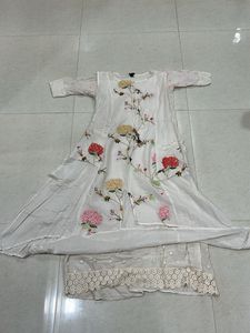 Floral Embroidered Kurta