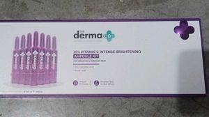 The Derma Co Vit C Intense Brightening Ampoule Kit