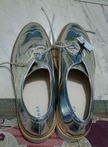 Shiny MOA Metallic Sneakers – Perfect for Party &amp;