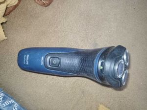 Philips Aquatouch shaver