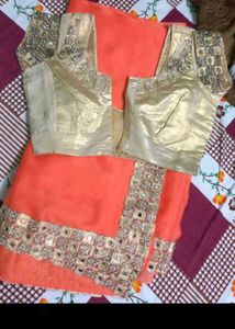 Saree With Blouse