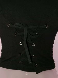 URBANIC Women&#39;s Cross Tie-up Top