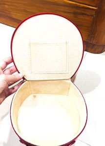 Sugar Cosmetics Makeup Box