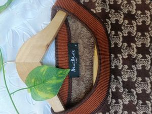 Vintage Pattern Knit Sweater 🤎