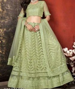 Beautiful Lehenga Blouse With Dupatta