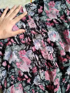 BUY 2 GET 1 FREE/ Floral top
