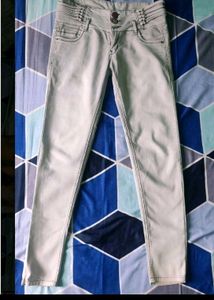 Women&#39;s Jeans