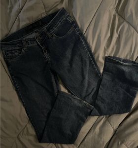 ‘Y2K Low Rise Jeans’