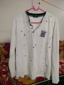 Stylish White T- Shirt