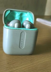 Boat Airdopes - Wireless Earbuds
