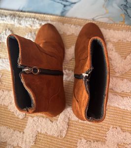 Solid Brown Suede Boots