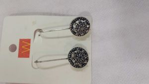 7 Pair Of Earings