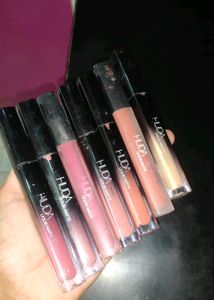 Huda Beauty Set Of 7 Lipstick