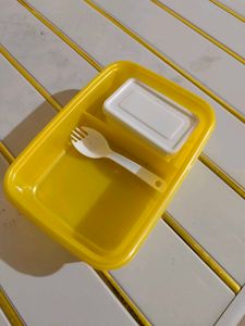 Fun Tom &amp; Jerry Kids Lunch Box - Yellow