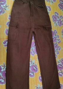 Brown Cargo Pants 🤎