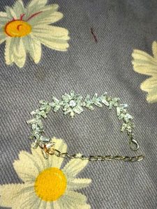 Vintage Crystal Flower Bracelet