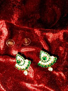 Green Stone Necklace Set