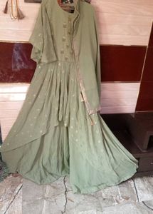 Hawy Gown