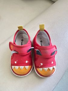 9-12 Months Babyhug Shoes