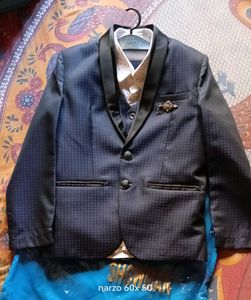 Boys Suit And Blazer Set.Like New.