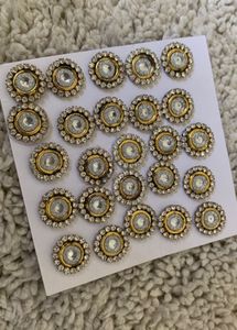 25 Piece Patch Set Rs 50
