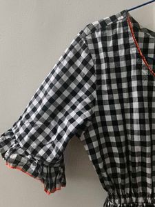 Chic Gingham Midi Dress