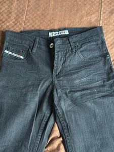 New skinny straight fit jeans