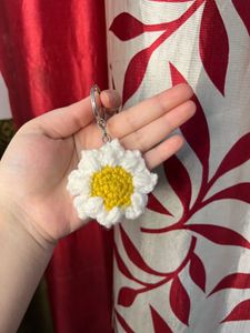 Daisy Flower Keychain