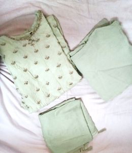 Combo Offer Today  Handwork Suit  And Sa